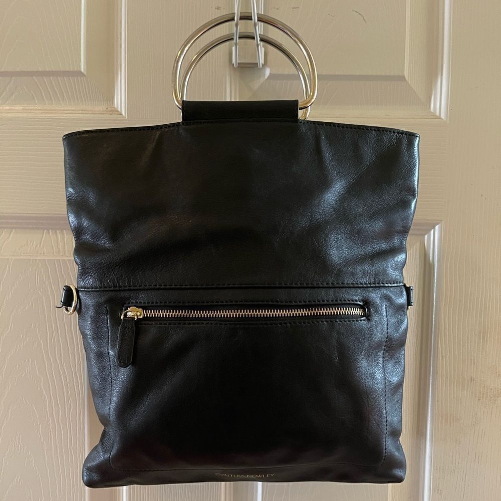 CYNTHIA ROWLEY BLACK LEATHER CONVERTIBLE FOLD-OVER SATCHEL TOTE .